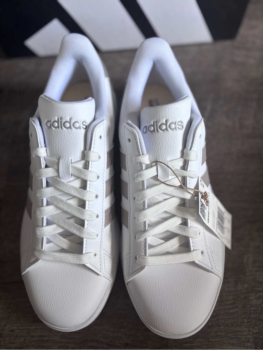 New! adidas Women's Grand Court 2.0 White Sneakers with Metallic Beige 9.5 - Picture 5 of 10